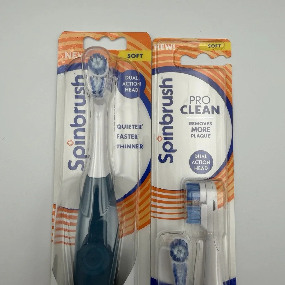 (1) Spinbrush Pro Clean Battery Powered Toothbrush & (1) Pack Replacement Heads